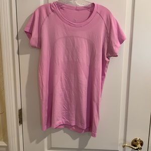 Lululemon short sleeve top